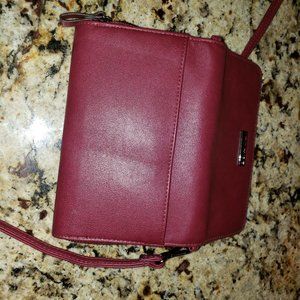 Crossbody purse